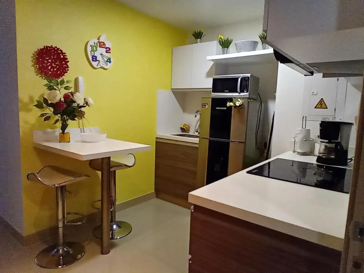 Hermoso Apartamento, Pozos Colorados - Santa Marta アパート サンタ・マルタ